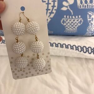 Bauble Bar Inspired white pearl drop earring